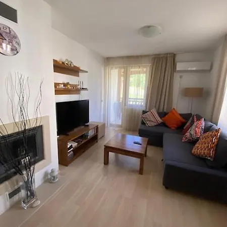 St John Hill Alexander Services Apartment